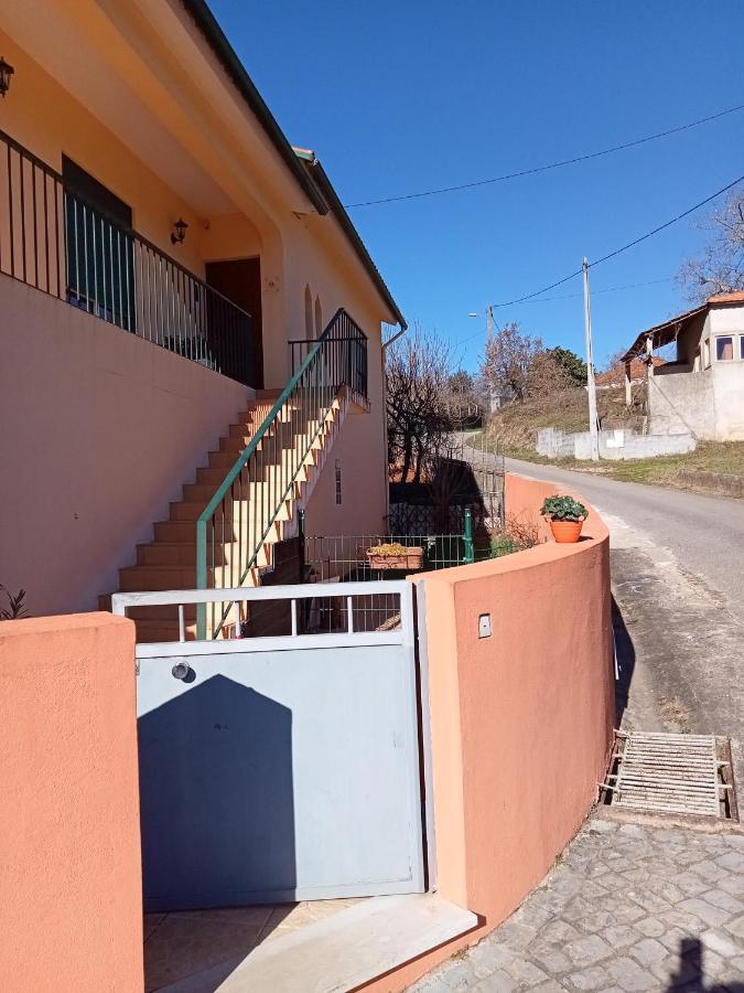 Alojamento Local - Casa Amarela Alvaiázere Eksteriør bilde
